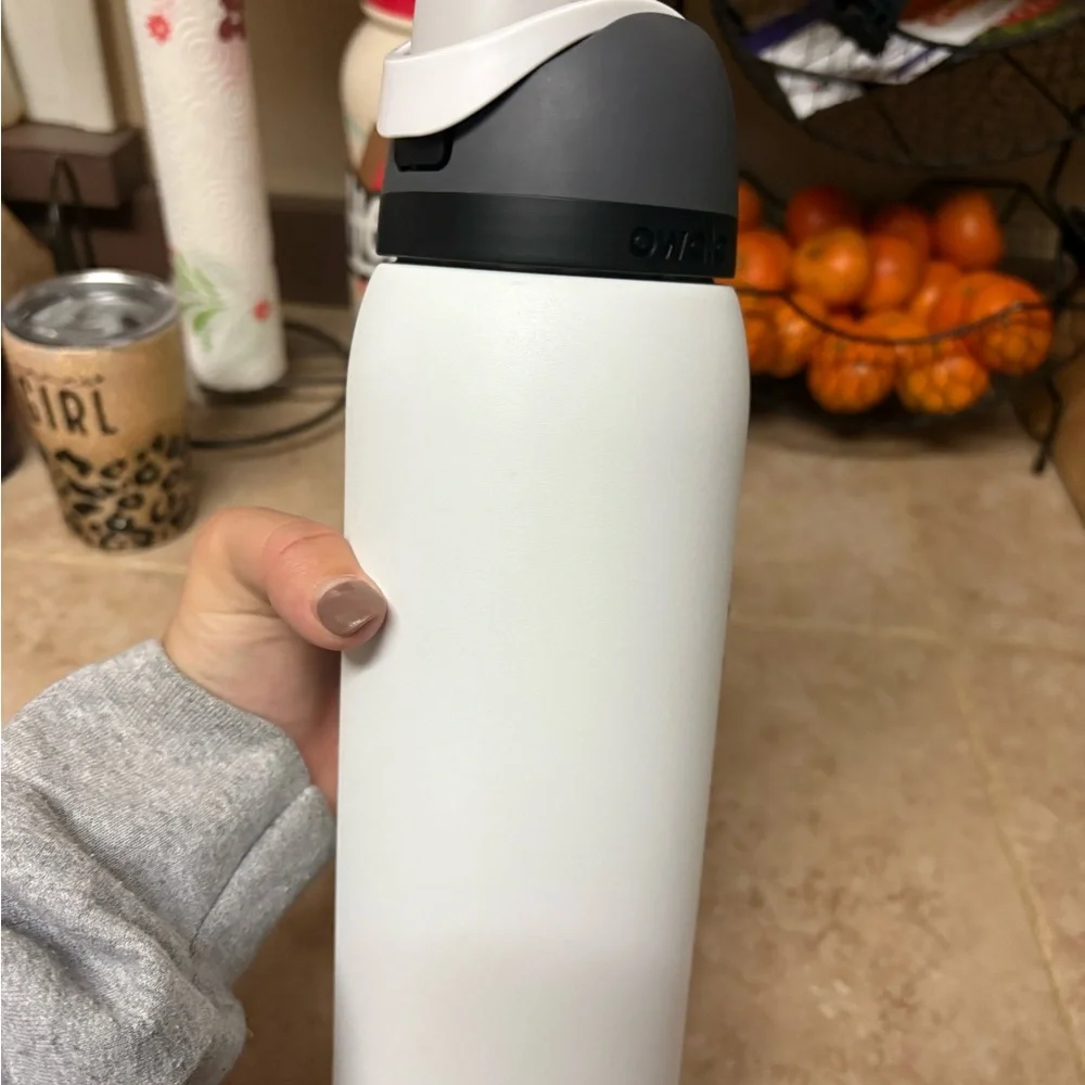 Owala White and Gray Water Bottle - Picture 3 of 3